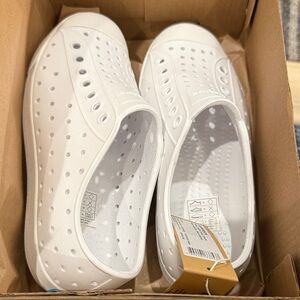 Native Kids Jefferson White Sandals